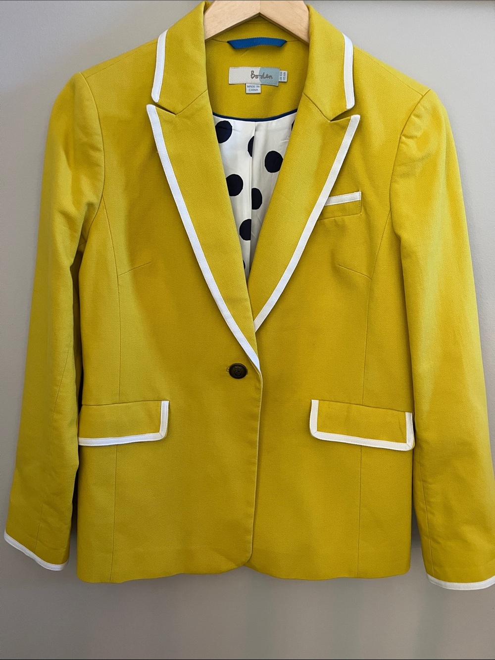 Boden Yellow Blazer with White Trim size
6 US